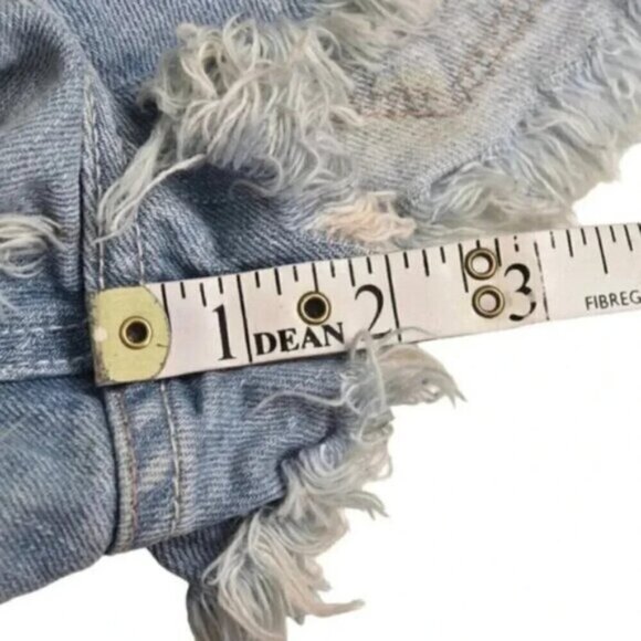 Hollister High  Rise Jean Shorts Light Wash Distressed Blue Size 27 - Picture 10 of 10